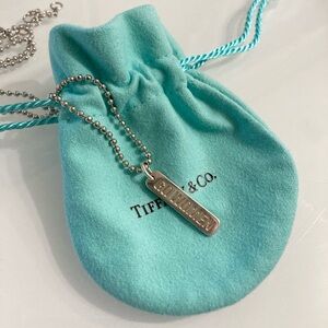 💪🏻 Tiffany’s ‘Go Women’ Pendant Necklace